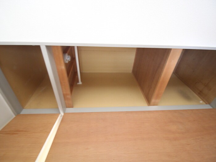 物件内観写真13　(収納)