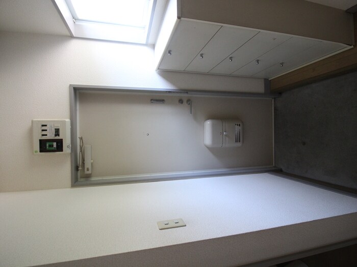 物件内観写真18　(玄関)