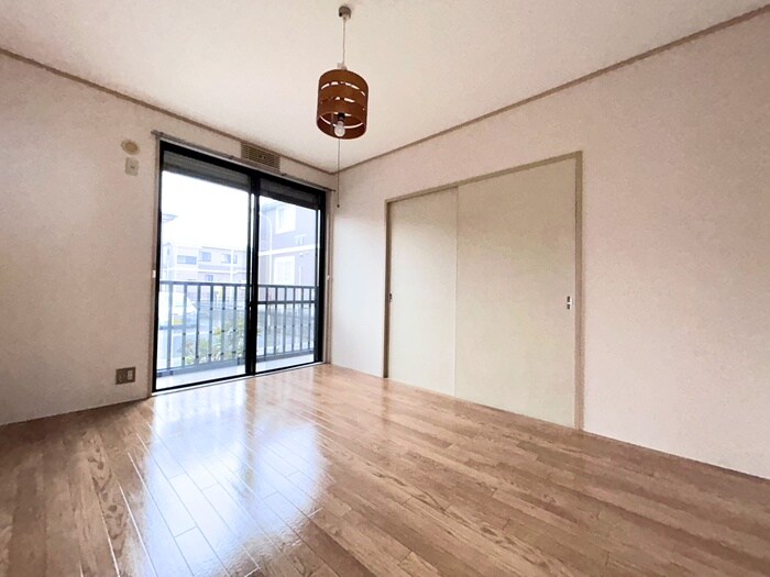 物件内観写真9　(居室)