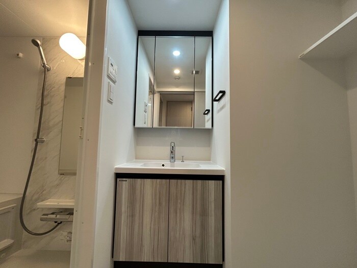 物件内観写真12　(洗面)