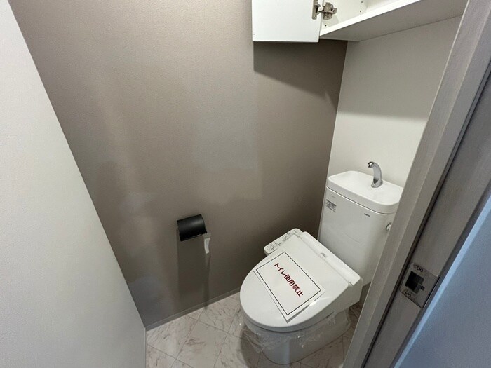 物件内観写真14　(トイレ)