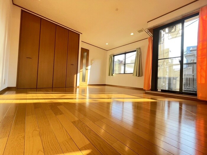 物件内観写真8　(居室)