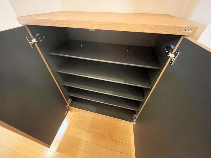 物件内観写真15　(靴箱)