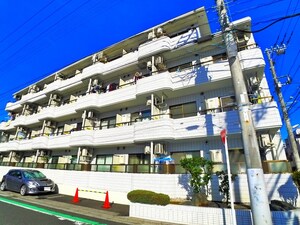 ｴﾚｶﾞﾝｽ 綾瀬3外観写真