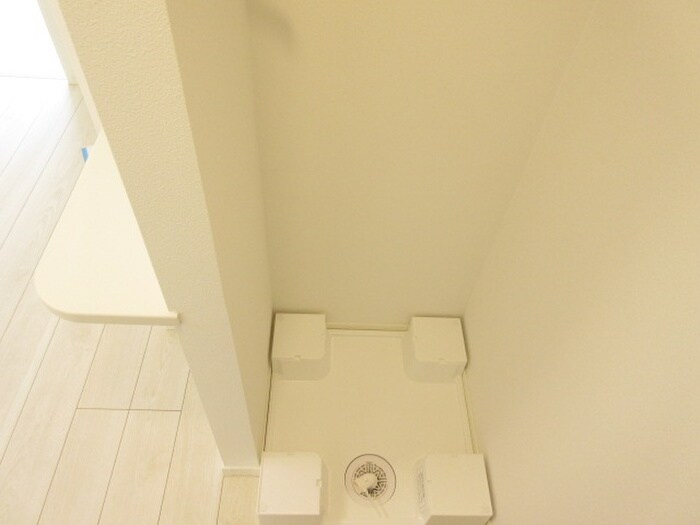 物件内観写真18　(洗濯機置場)