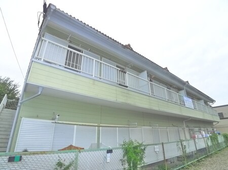 作新台ハイツ小山６号館外観写真