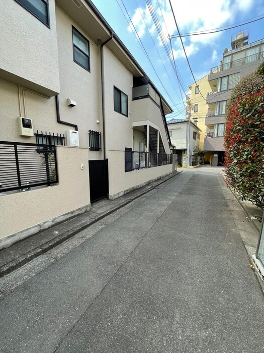 物件外観写真3　(周辺環境)