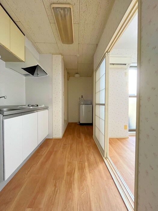 物件内観写真16　(廊下)