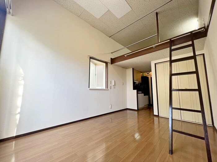 物件内観写真8　(居室)