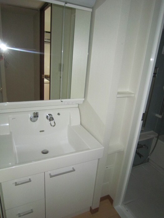 物件内観写真8　(洗面)