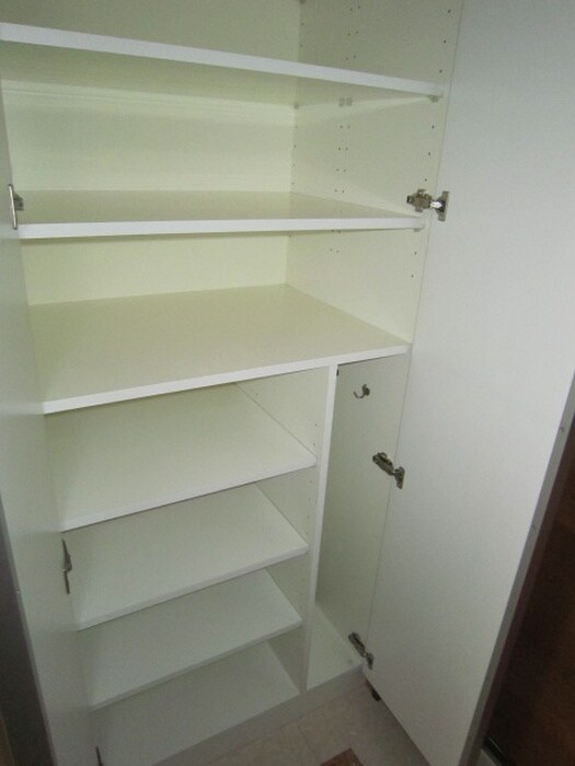 物件内観写真10　(靴箱)