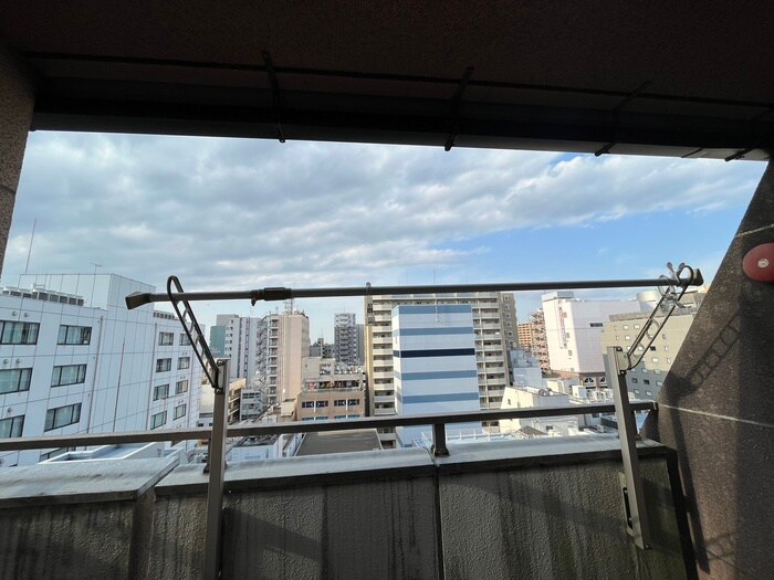 物件内観写真16　(室内からの展望)