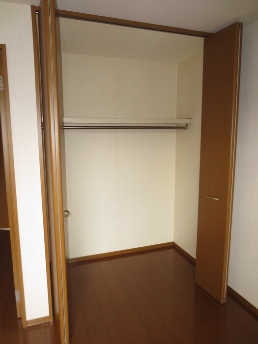 物件内観写真11　(収納)