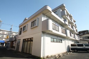 ｸﾞﾘ-ﾝｱﾍﾞﾆｭ-羽村外観写真