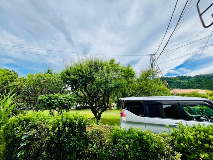 物件内観写真15　(室内からの展望)