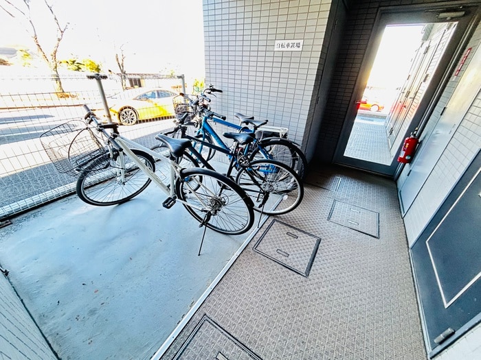 ファーストＳ・Ｓの駐輪場