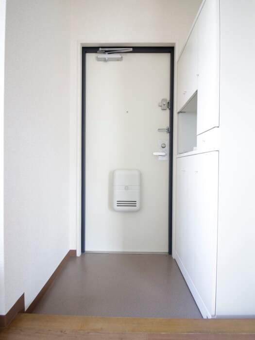 物件内観写真22　(玄関)