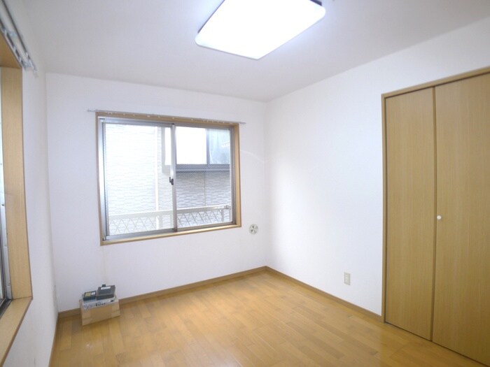 物件内観写真9　(居室)