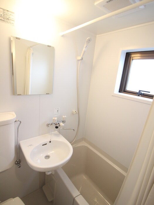 物件内観写真12　(洗面)