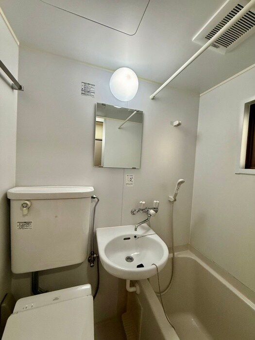 物件内観写真13　(洗面)