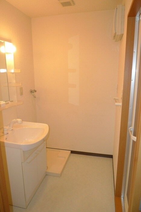 物件内観写真8　(洗面)