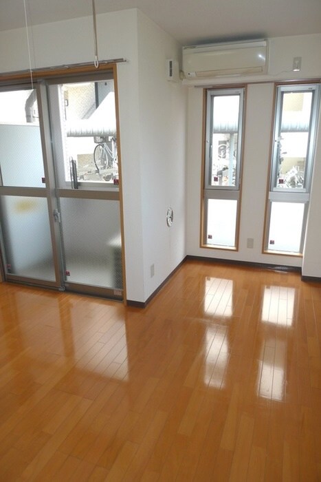 物件内観写真16　(室内からの展望)