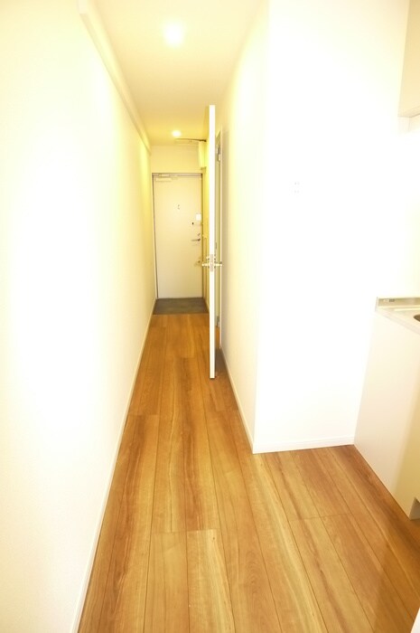 物件内観写真17　(廊下)