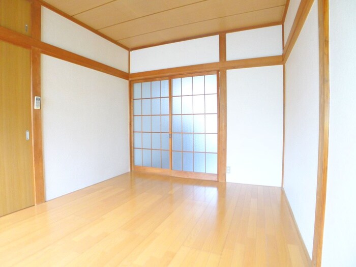 物件内観写真9　(居室)