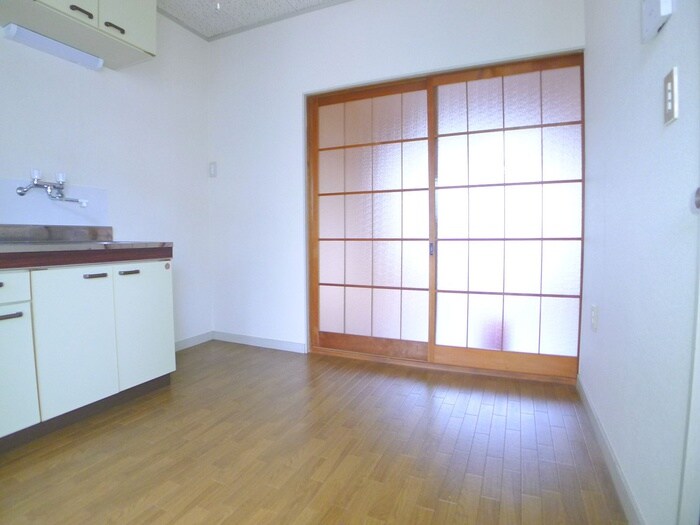 物件内観写真13　(居室)