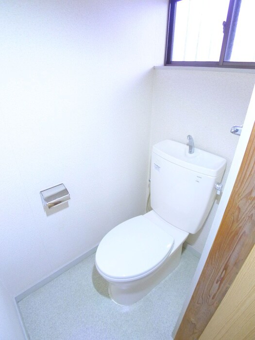 物件内観写真16　(トイレ)