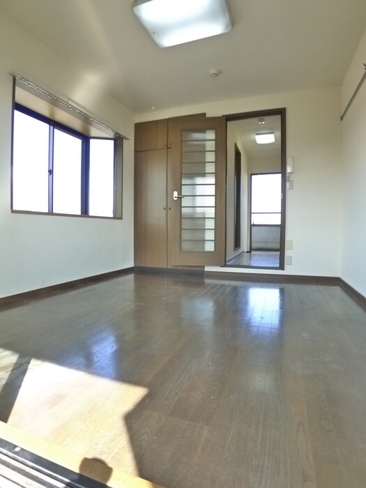 物件内観写真7　(居室)