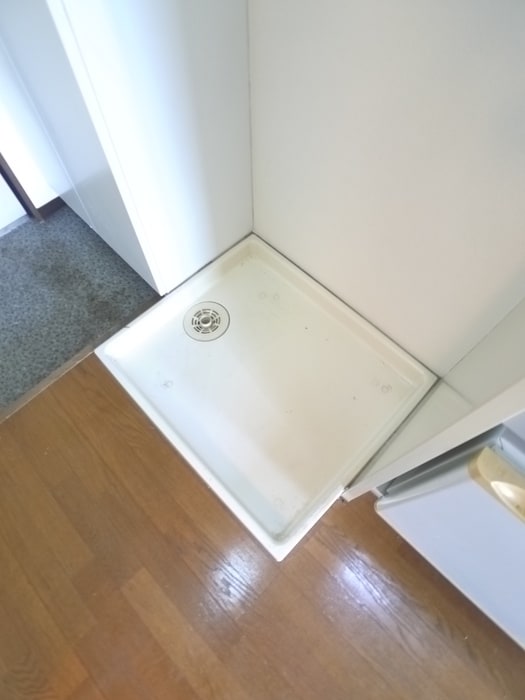 物件内観写真9　(洗濯機置場)