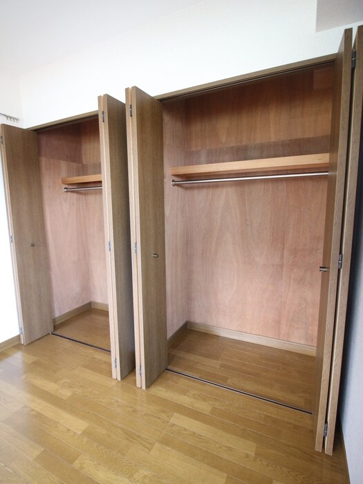 物件内観写真18　(収納)