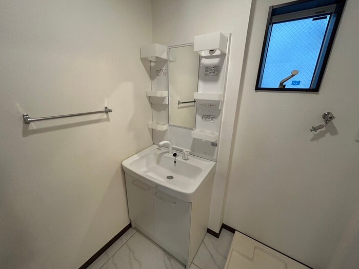 物件内観写真16　(洗面)