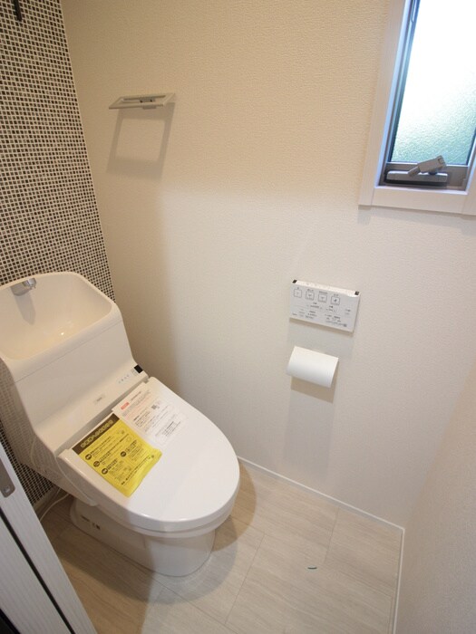 物件内観写真18　(トイレ)