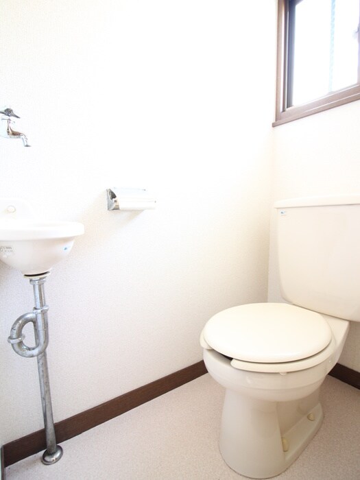 物件内観写真13　(トイレ)