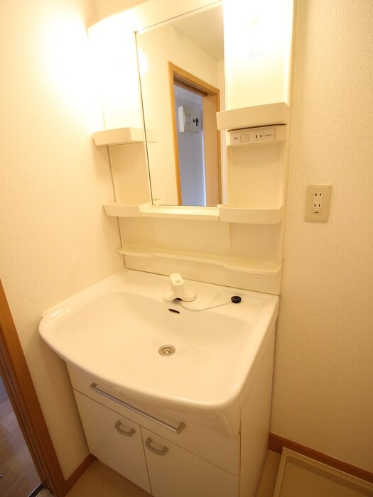 物件内観写真13　(洗面)