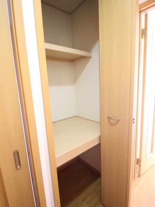 物件内観写真19　(収納)