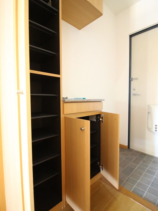 物件内観写真21　(靴箱)