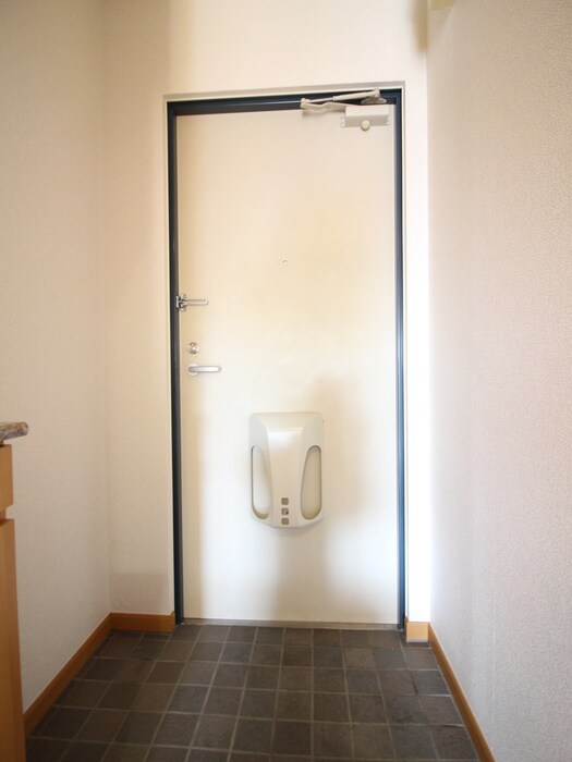 物件内観写真22　(玄関)