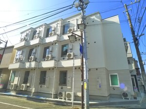 フィールズコート外観写真