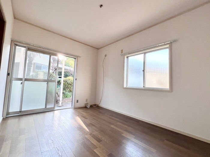 物件内観写真3　(居室)