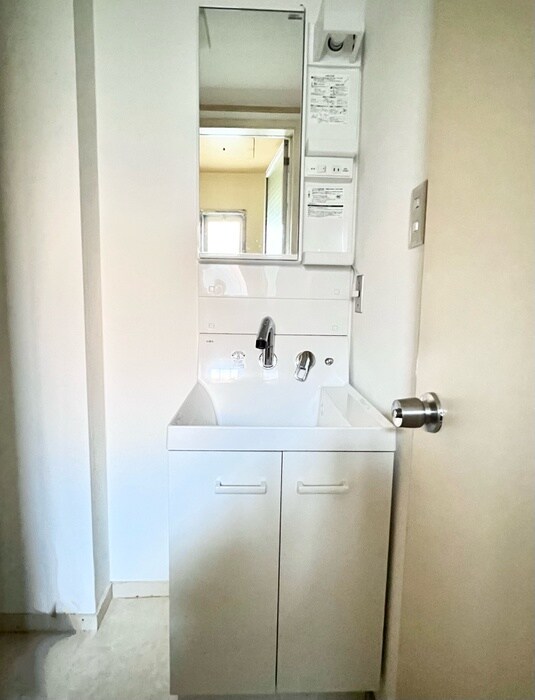 物件内観写真8　(洗面)