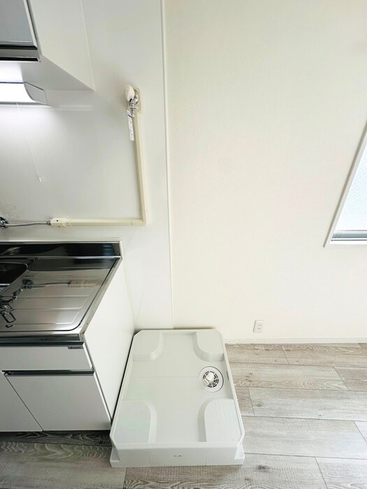 物件内観写真11　(洗濯機置場)