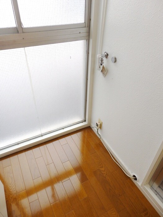 物件内観写真18　(洗濯機置場)