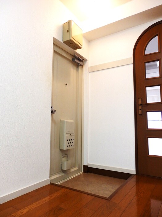 物件内観写真19　(玄関)