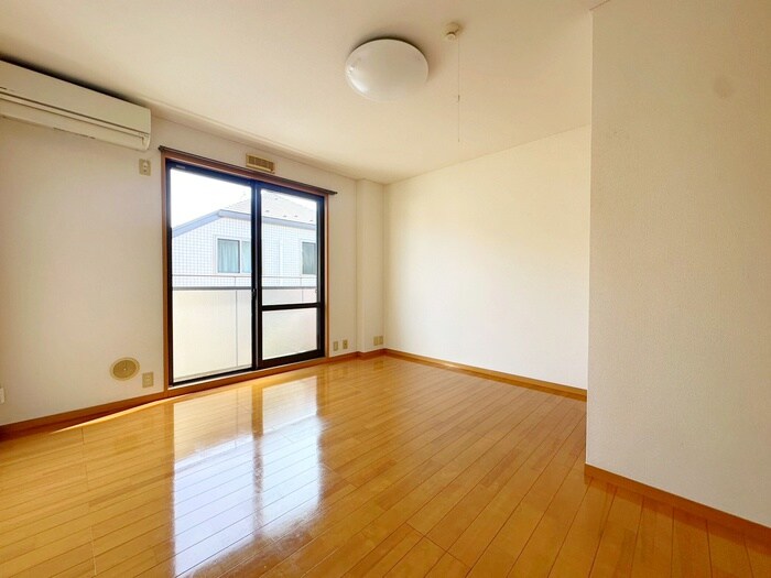 物件内観写真5　(居室)