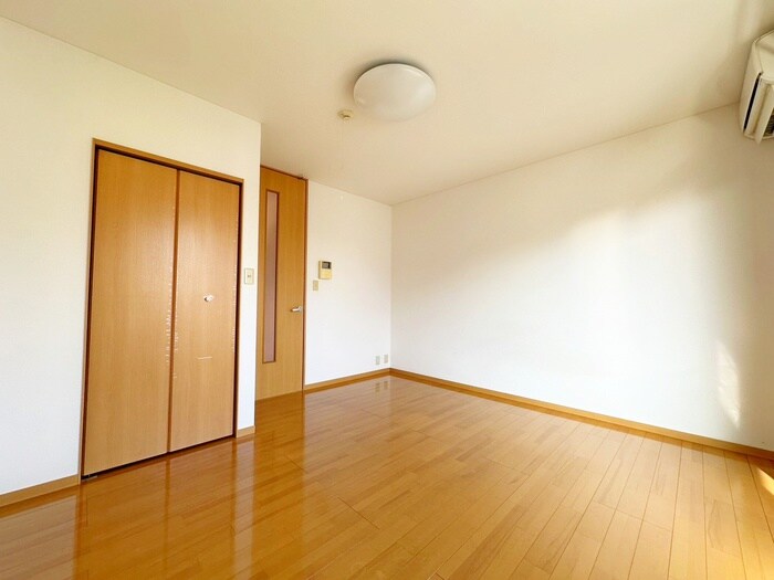 物件内観写真6　(居室)