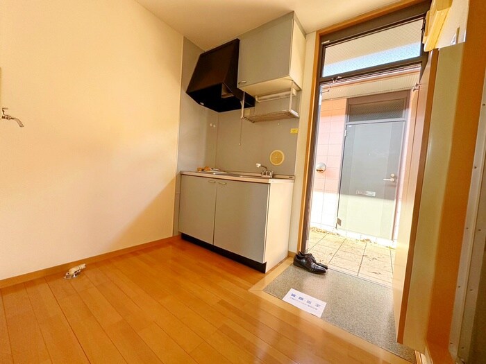 物件内観写真15　(廊下)