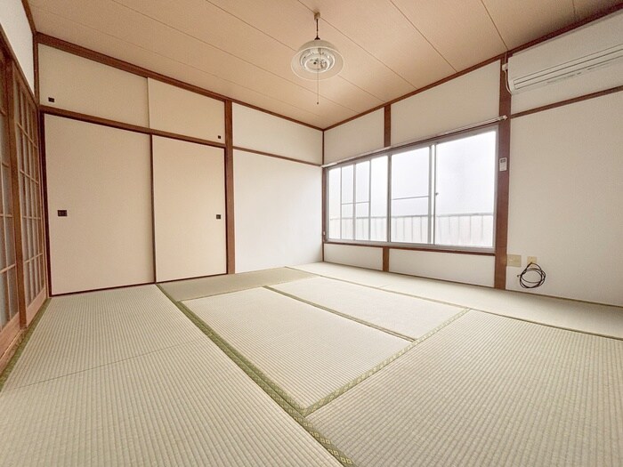 物件内観写真9　(居室)